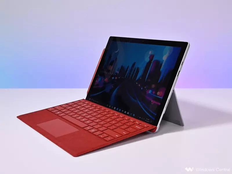 Surface có thiết kế 2in1 tốt nhất là Surface Pro 8